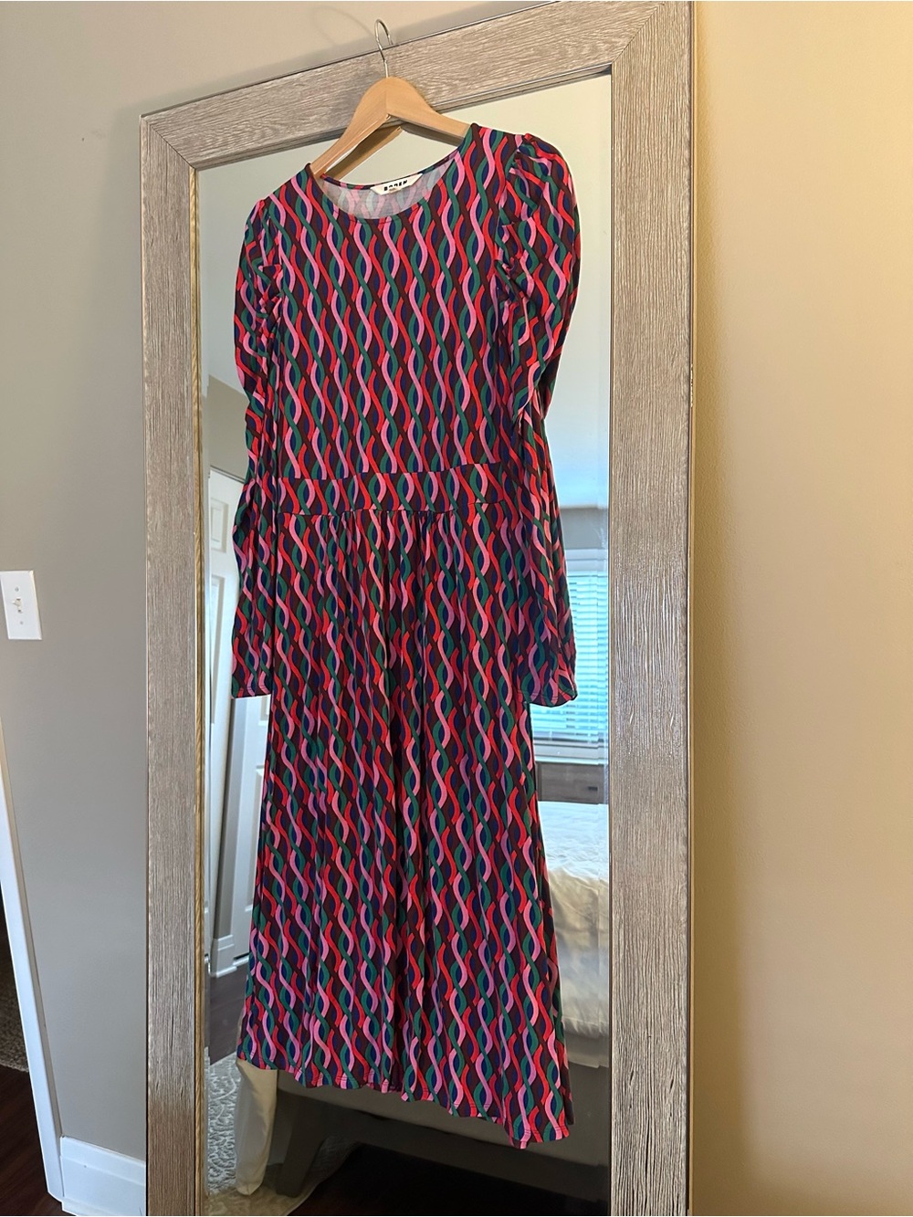 Boden Long Sleeve Patterned Pink Midi Dress EUC Size 6 Medium